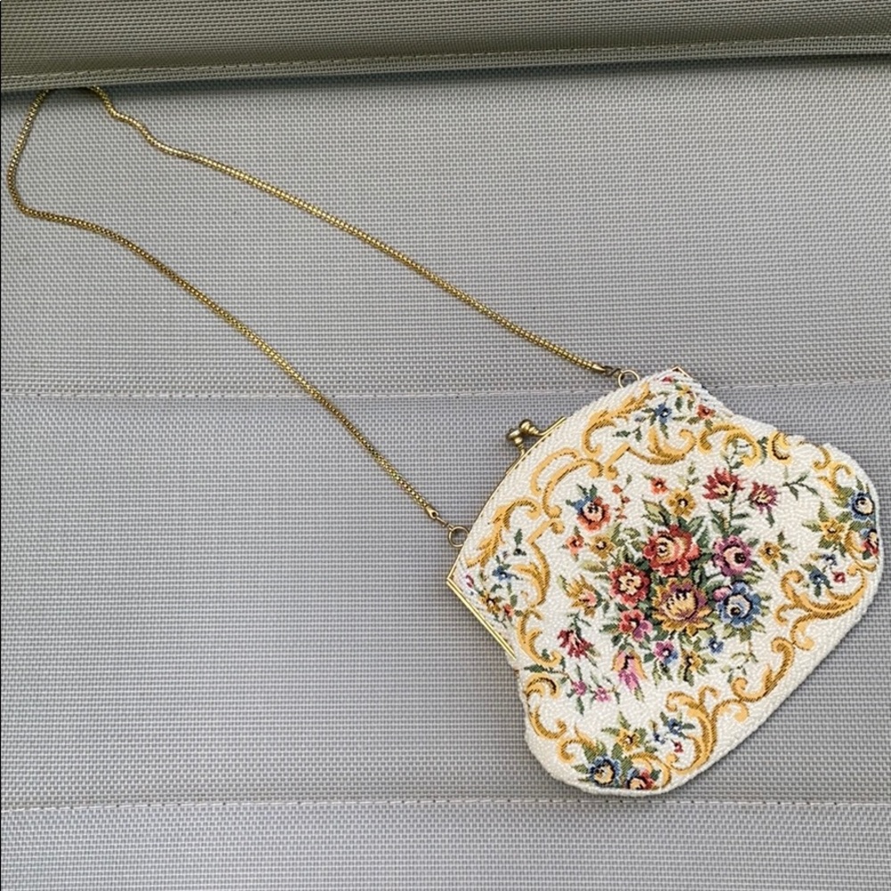 Beaded purse NWOT w/ removable chain strap